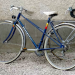 photo-test-peu-bleu-femme Peugeot cadre mixte taille S 1980
