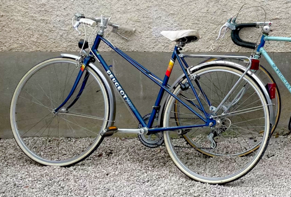 photo-test-peu-bleu-femme Peugeot cadre mixte taille S 1980